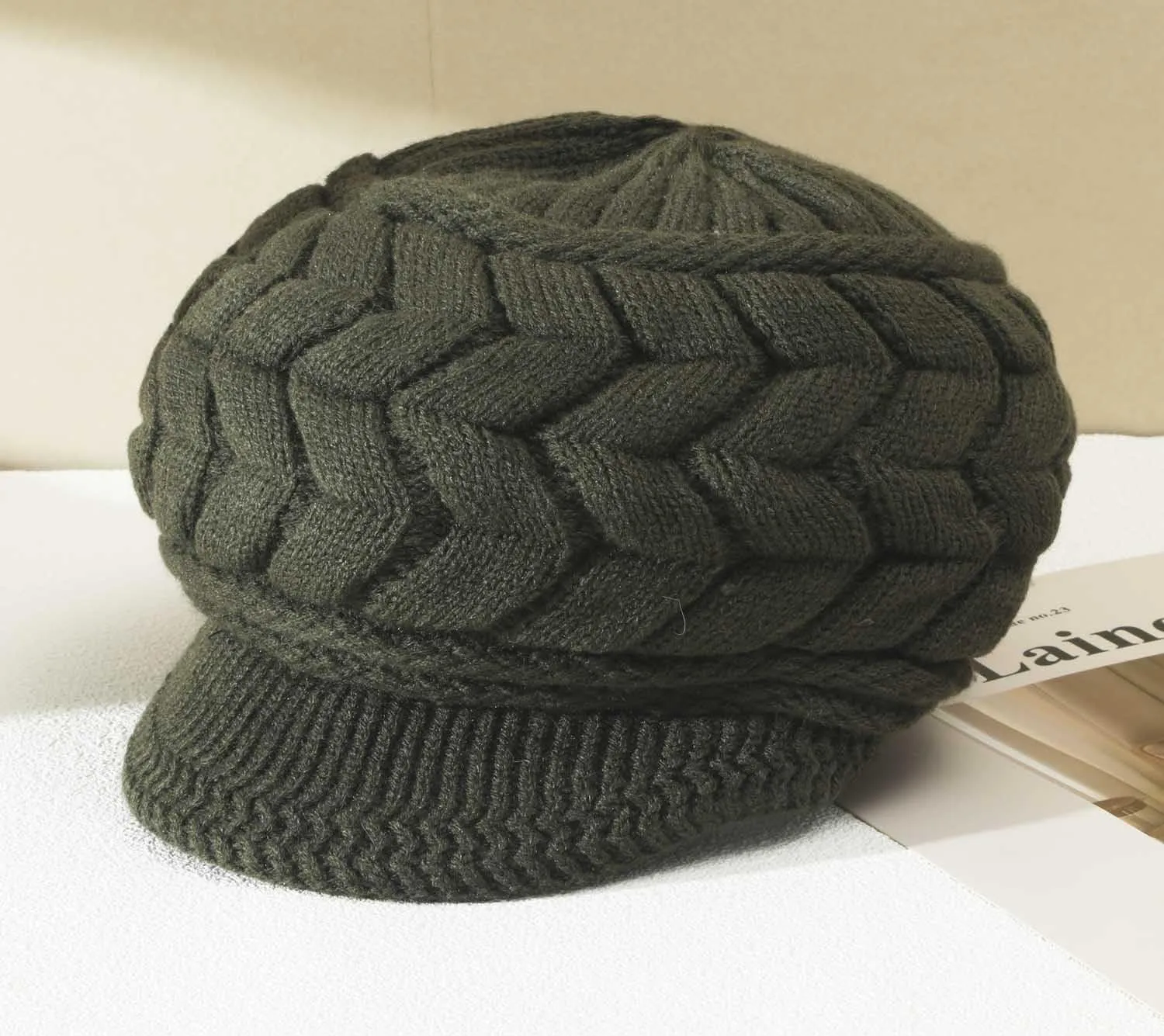 HINDAWI Women Winter Warm Knit Hat Wool Snow Ski Caps with Visor
