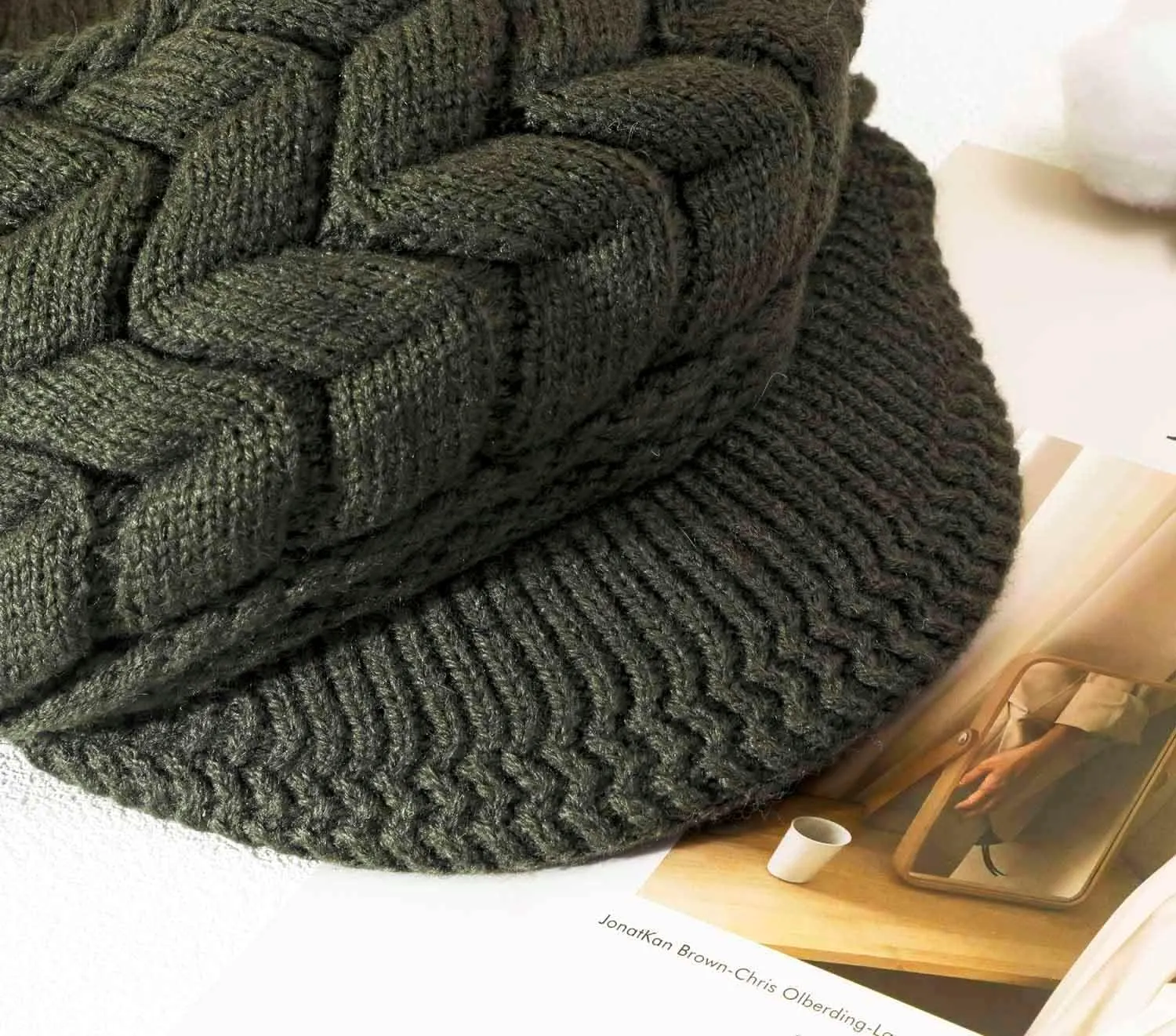 HINDAWI Women Winter Warm Knit Hat Wool Snow Ski Caps with Visor